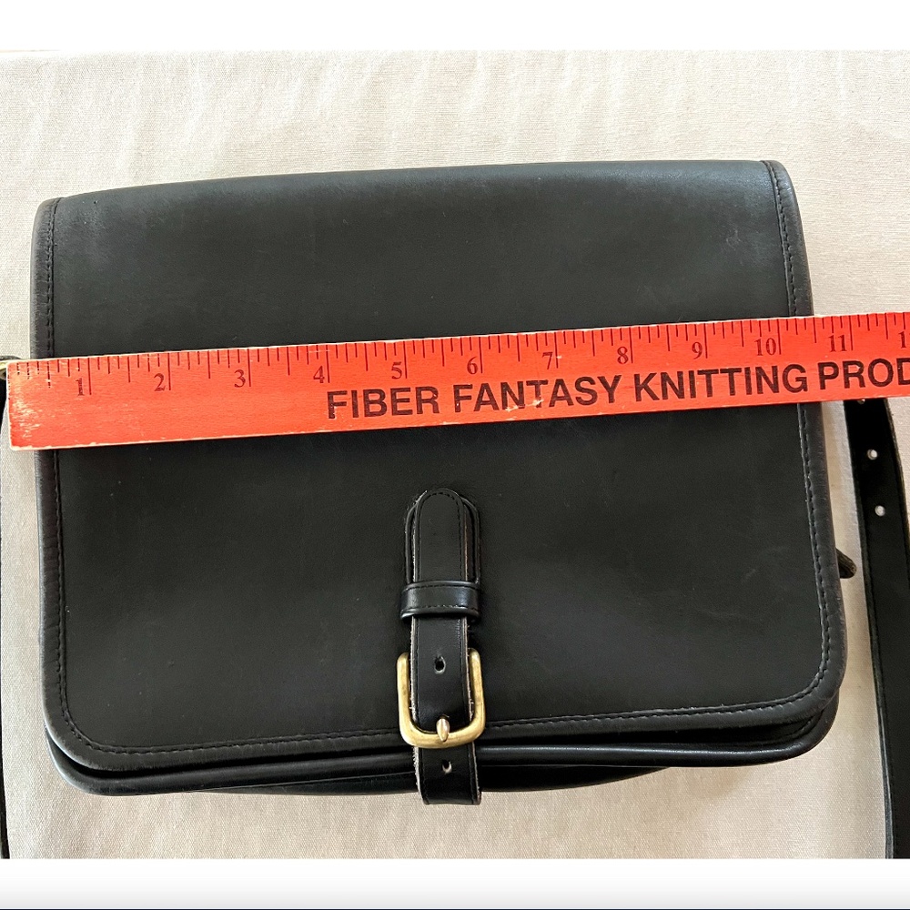 COACH Vintage Large Saddle Pouch Bag in Black - Made In New York - Picture 15 of 16